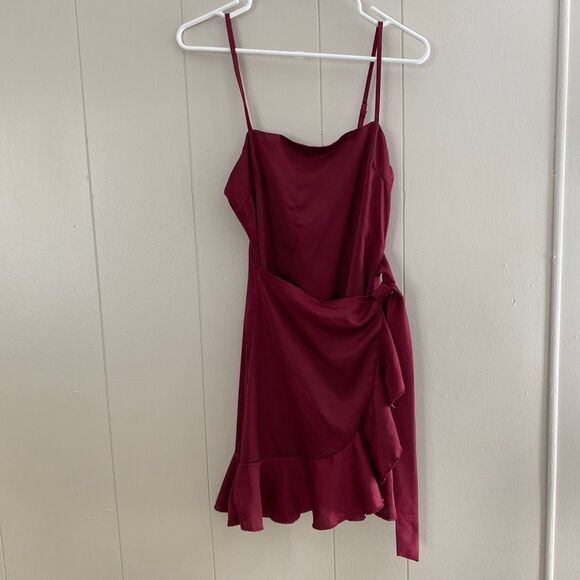 Princess Polly Red Wrap Mini Dress Women’s Size 4 Adjustable Straps Ruffle Hem - Picture 1 of 6